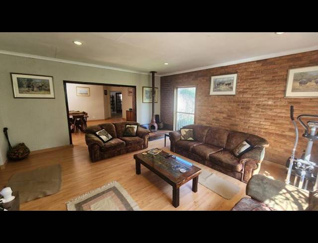 3 BEDROOM HOUSE FOR SALE IN BRACKENDOWNS